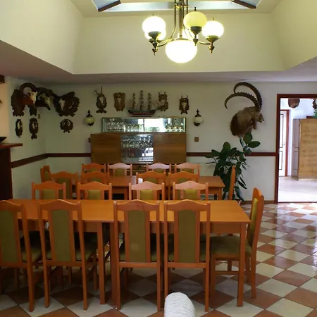 Πανσιόν Trofea Vendeghaz Bukkszentkereszt